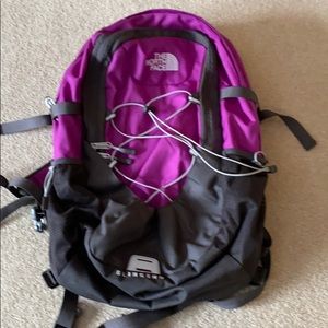 EUC The North Face sling shot backpack
